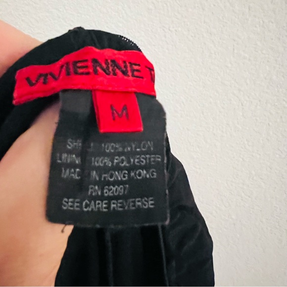 Vivienne Tam Women's Black Mesh Pants Size Medium - Picture 8 of 8